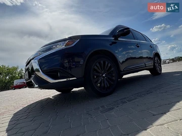 Авто Mitsubishi Outlander 2020 № 8866616