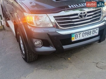 Авто Toyota Hilux 2012 № 8866622