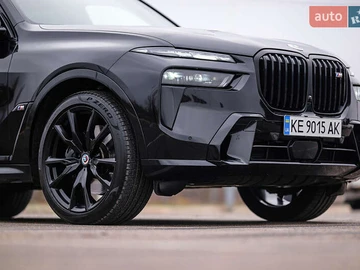 Авто BMW X7 2023 № 8866704