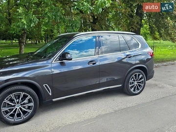 Авто BMW X5 2021 № 8867220