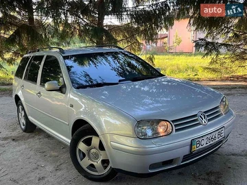 Авто Volkswagen Golf 2000 № 8867251