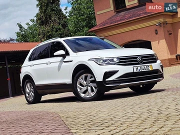 Авто Volkswagen Tiguan 2021 № 8867630