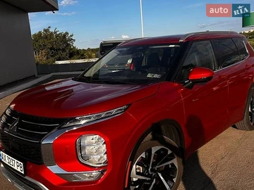 Авто Mitsubishi Outlander 2024 № 8867936