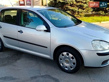 Авто Volkswagen Golf 2005 № 8868139