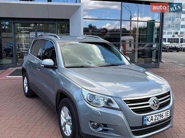 Авто Volkswagen Tiguan 2010 № 8868170