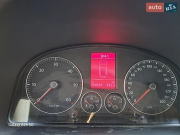 Авто Volkswagen Touran 2007 № 8868381