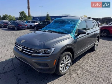 Авто Volkswagen Tiguan 2018 № 8868393