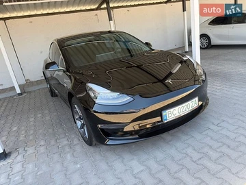 Авто Tesla Model 3 2019 № 8868493