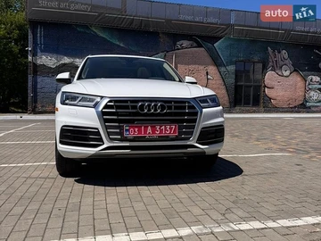 Авто Audi Q5 2018 № 8868847