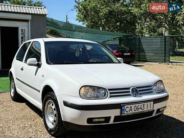 Авто Volkswagen Golf 2000 № 8868871