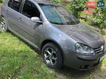 Авто Volkswagen Golf 2004 № 8869019