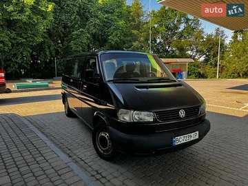 Авто Volkswagen Transporter 2000 № 8869020