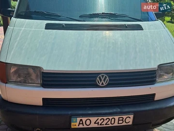 Авто Volkswagen Transporter 2000 № 8869031