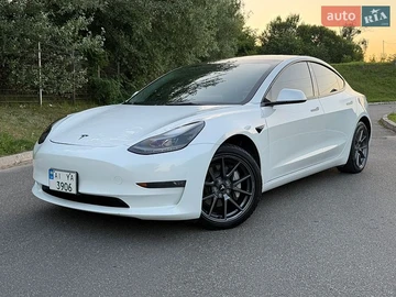 Авто Tesla Model 3 2022 № 8869151