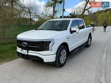 Авто Ford F-150 2022 № 8869252