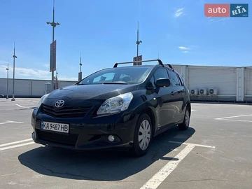 Авто Toyota Verso 2011 № 8869445