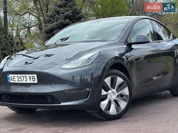 Авто Tesla Model Y 2024 № 8869636