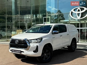 Авто Toyota Hilux 2023 № 8869647