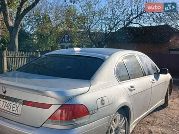 Авто BMW 7 Series 2004 № 8870134