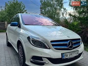 Авто Mercedes B-Class 2015 № 8870427