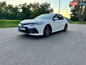 Авто Toyota Camry 2021 № 8870614