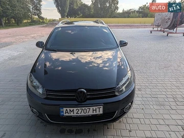 Авто Volkswagen Golf 2010 № 8871277