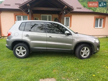 Авто Volkswagen Tiguan 2010 № 8871375