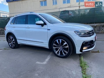 Авто Volkswagen Tiguan 2017 № 8871435