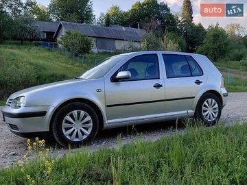 Авто Volkswagen Golf 2000 № 8871546