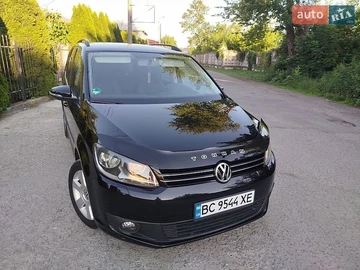 Авто Volkswagen Touran 2010 № 8871708