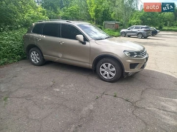 Авто Volkswagen Touareg 2015 № 8871829