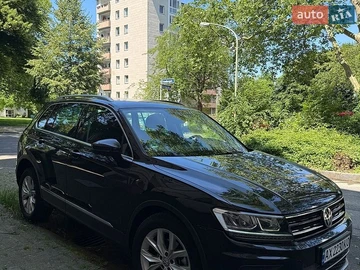 Авто Volkswagen Tiguan 2017 № 8871878