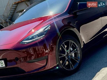 Авто Tesla Model Y 2024 № 8871906
