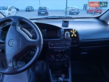 Авто Opel Zafira 2002 № 8872107