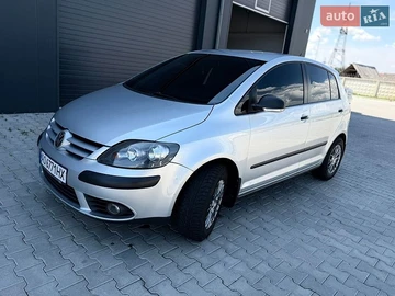Авто Volkswagen Golf Plus 2008 № 8872559