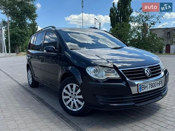 Авто Volkswagen Touran 2007 № 8872567