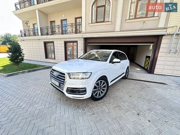 Авто Audi Q7 2017 № 8872939