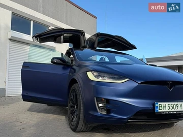 Авто Tesla Model X 2020 № 8872942