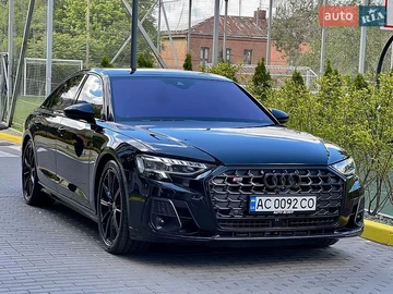 Авто Audi S8 2023 № 8872961