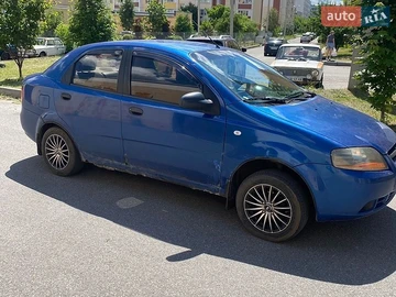 Авто Chevrolet Aveo 2005 № 8872964