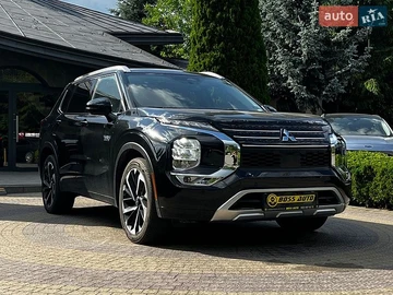 Авто Mitsubishi Outlander 2023 № 8873540