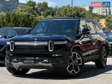 Авто Rivian R1S 2022 № 8873549