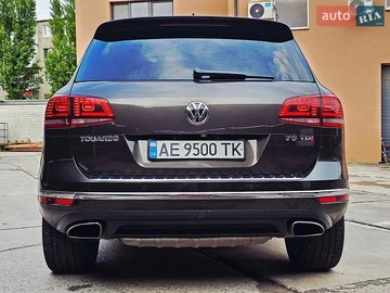 Авто Volkswagen Touareg 2017 № 8874210