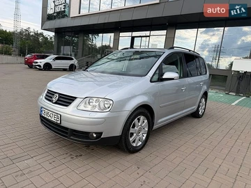 Авто Volkswagen Touran 2006 № 8874252