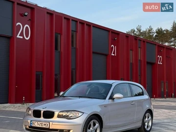 Авто BMW 1 Series 2008 № 8874307