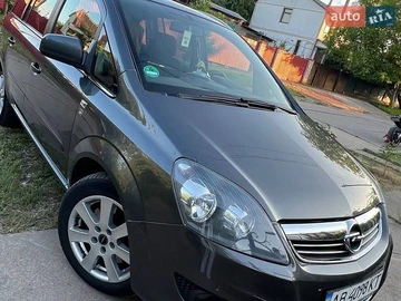 Авто Opel Zafira 2010 № 8874446