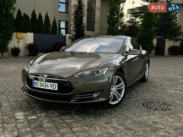 Авто Tesla Model S 2015 № 8874650
