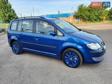 Авто Volkswagen Touran 2007 № 8875429