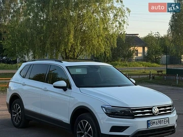Авто Volkswagen Tiguan 2019 № 8875553