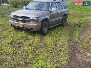 Авто Chevrolet Tahoe 2000 № 8875732